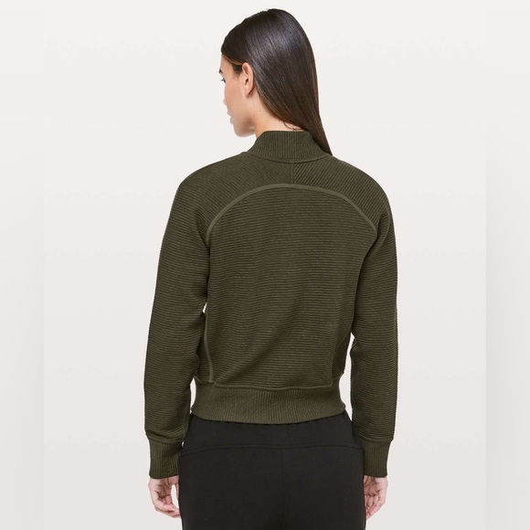 NWOT Lululemon On Repeat Bomber Jacket in Dark Olive - Picture 2 of 9